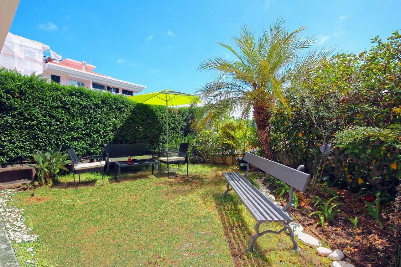Casa Branca With Garden By Holiday Rental Madeira Funchal  0*, Funchal (Madeira)